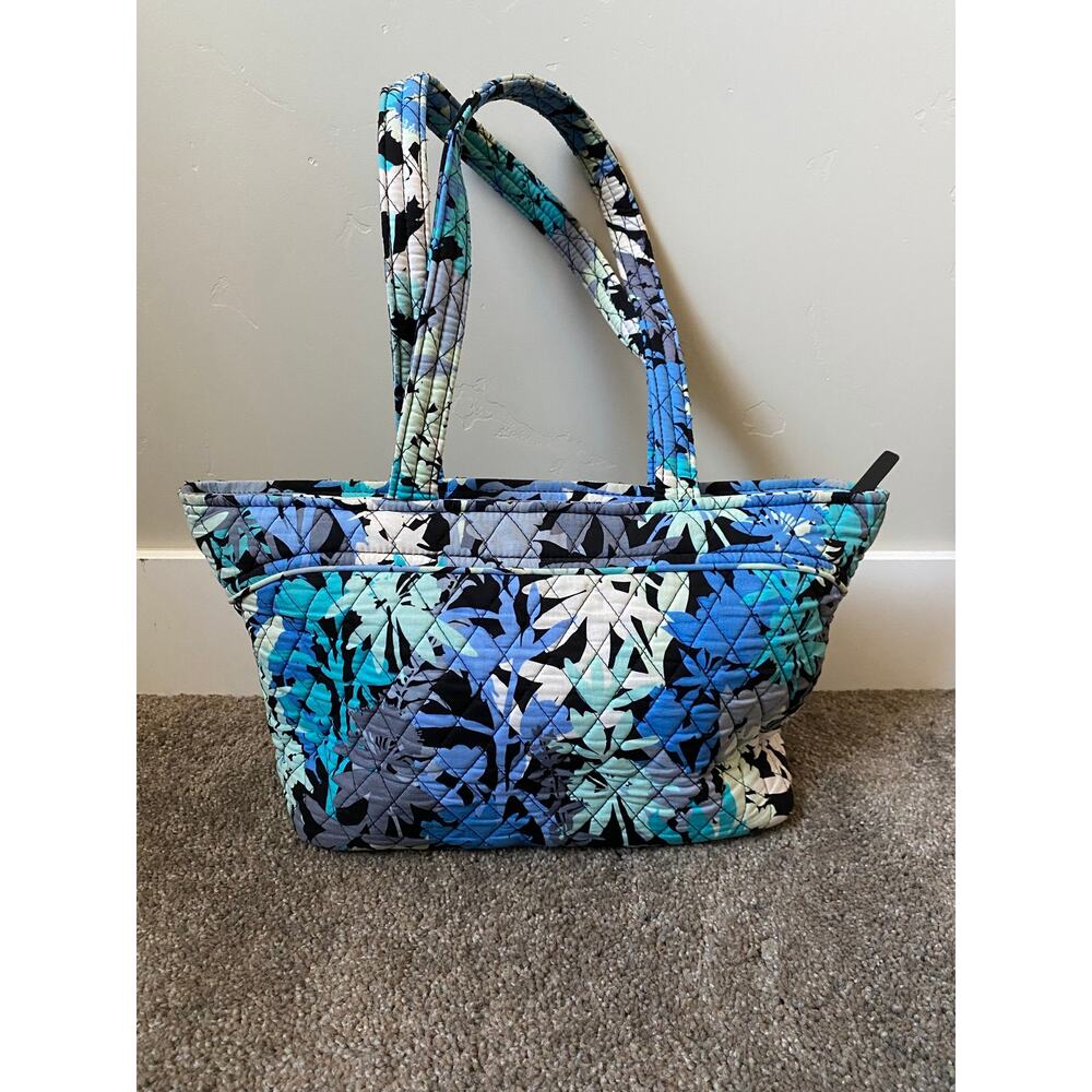 Vera Bradley Retired Quilted Blue CamoFloral Shoulder Tote Bag Purse Cottagecore - Picture 5 of 6